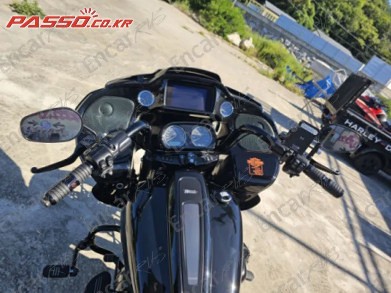 HARLEY-DAVIDSON ROAD GLIDE ST - фото 3