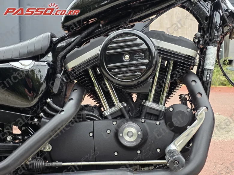 HARLEY-DAVIDSON XL 883 N - фото 4