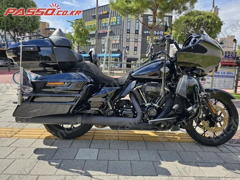 Harley-Davidson Road Glide Special