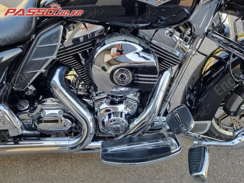 HARLEY-DAVIDSON FLHR - фото 4