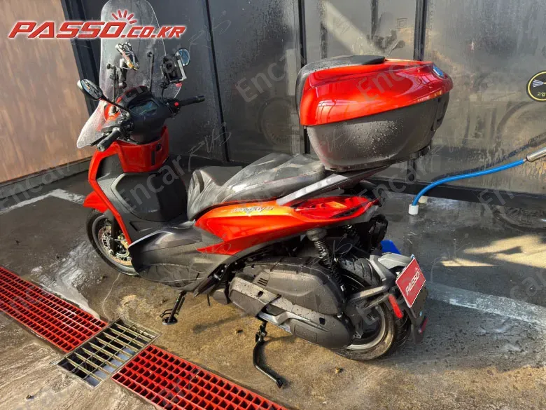 Piaggio Beverly 400 S - фото 1