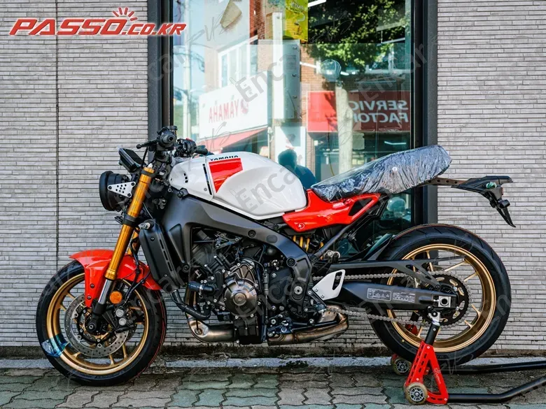 YAMAHA XSR 900 - фото 1