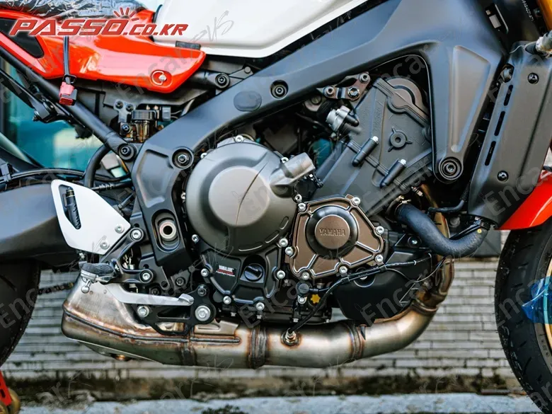 YAMAHA XSR 900 - фото 4