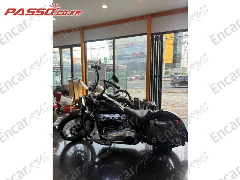 Harley-Davidson Softail Slim S - фото 1