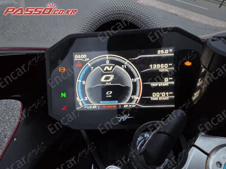 MV AGUSTA F3 RR - фото 3