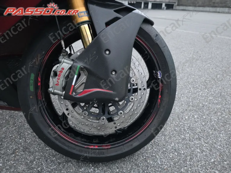 MV AGUSTA F3 RR - фото 5