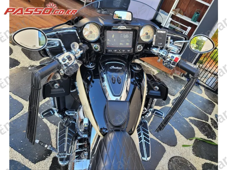 Indian Chief Roadmaster - фото 3