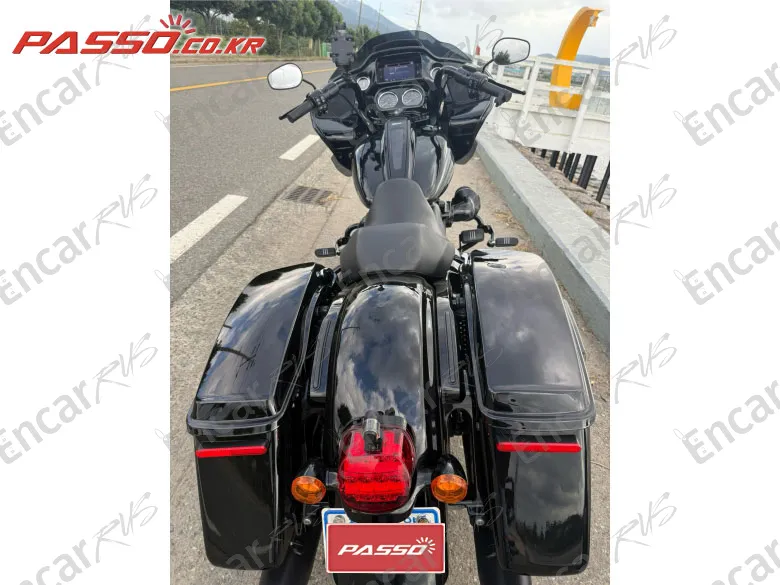 Harley-Davidson Road Glide St - фото 2