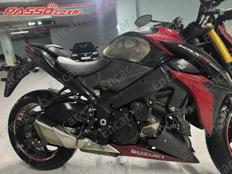 SUZUKI GSX S 1000 - фото 6