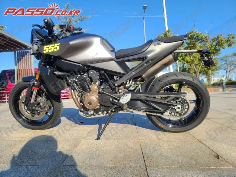 HUSQVARNA SVARTPILEN 801 - фото 1