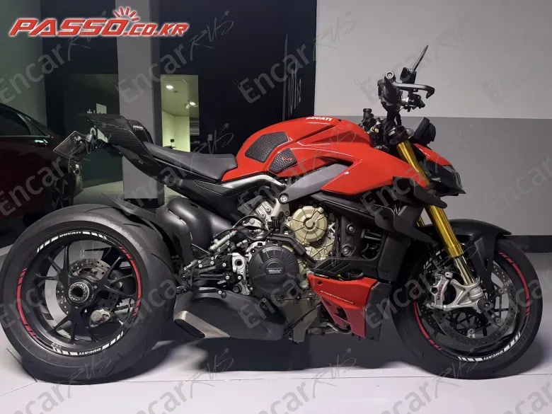 Ducati Streetfighter V4 S - фото 0