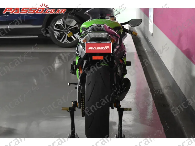 Kawasaki Zx 10 R - фото 2