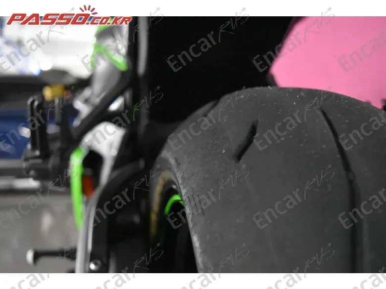 Kawasaki Zx 10 R - фото 5