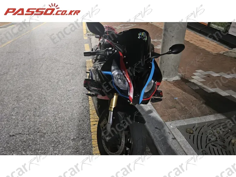 BMW S 1000 RR - фото 1