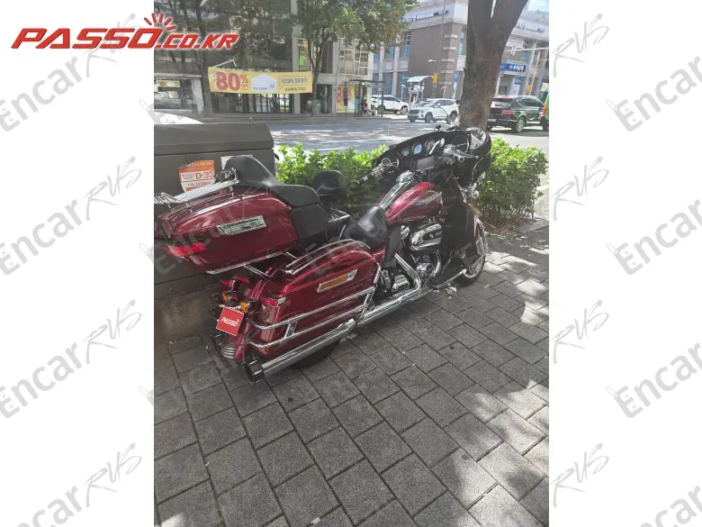 HARLEY-DAVIDSON FLHXS STREET GLIDE SPECIAL - фото 1