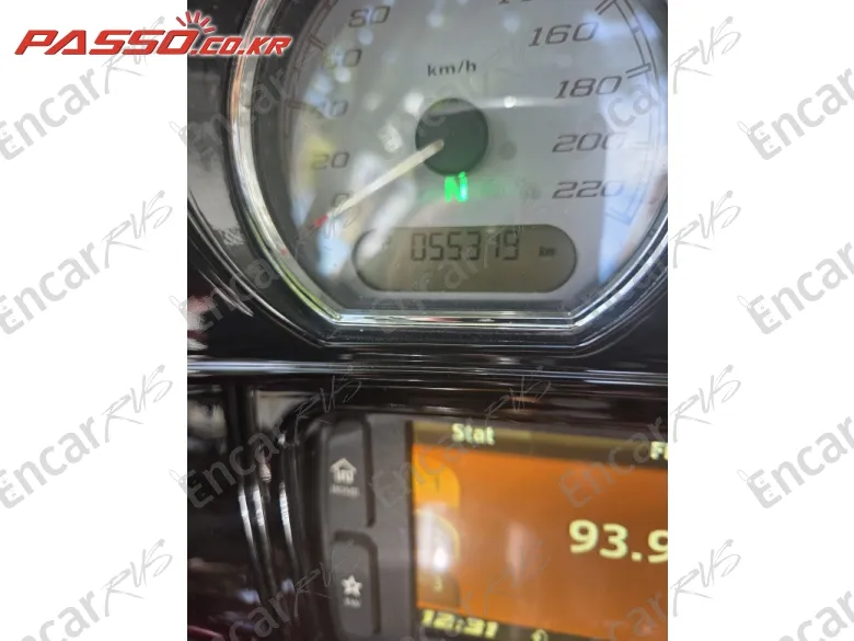 HARLEY-DAVIDSON FLHXS STREET GLIDE SPECIAL - фото 4