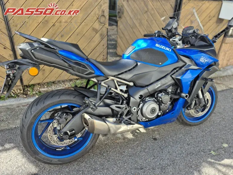 SUZUKI GSX S 1000 GT - фото 2