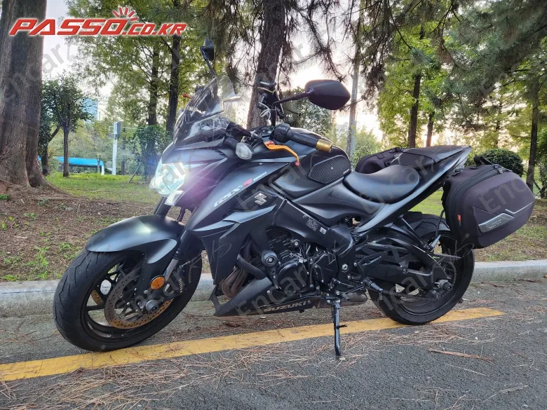 SUZUKI GSX S 1000 - фото 4