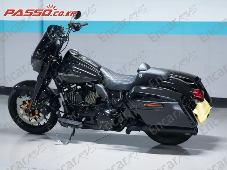 HARLEY-DAVIDSON ROAD KING SPECIAL - фото 0