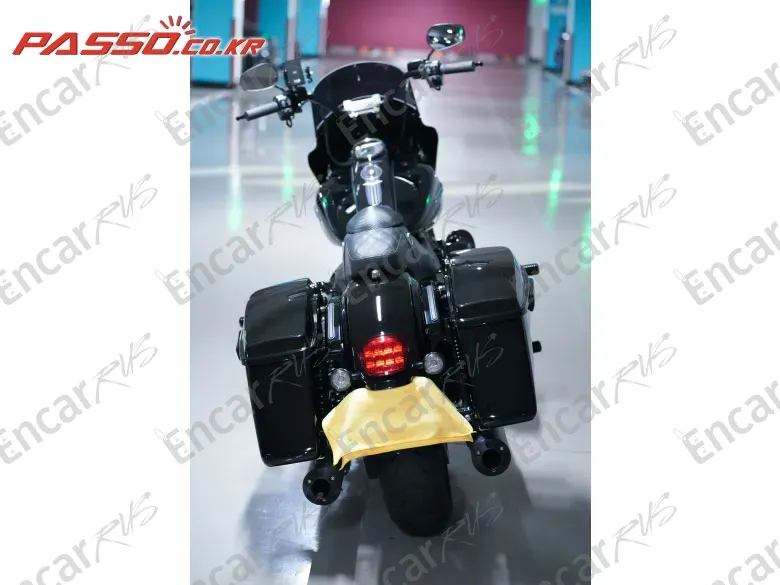 HARLEY-DAVIDSON ROAD KING SPECIAL - фото 2