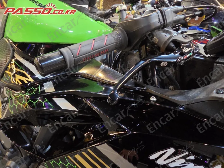 KAWASAKI ZX 6 R - фото 3