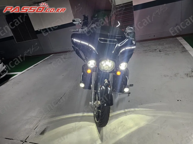 HARLEY-DAVIDSON FLHXS STREET GLIDE SPECIAL - фото 5