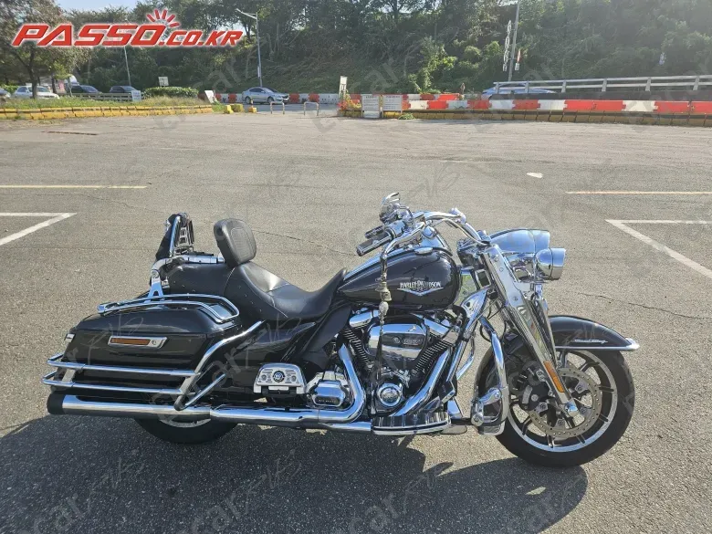 HARLEY-DAVIDSON FLHR - фото 0