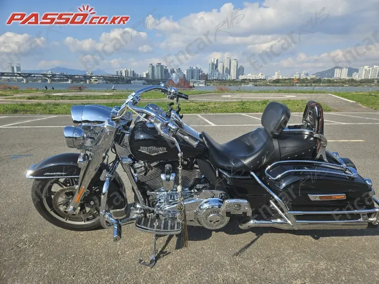 HARLEY-DAVIDSON FLHR - фото 1