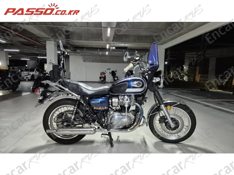 KAWASAKI W 800 - фото 0