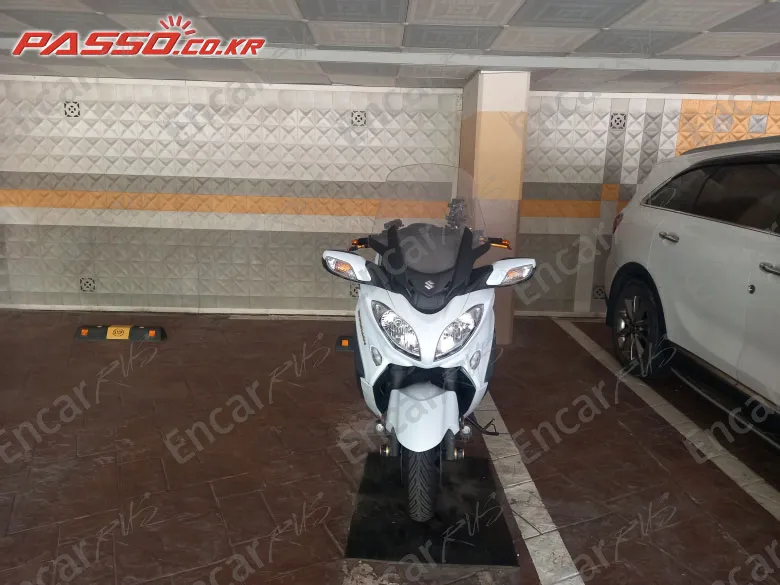 Suzuki Burgman 650 Executive - фото 0