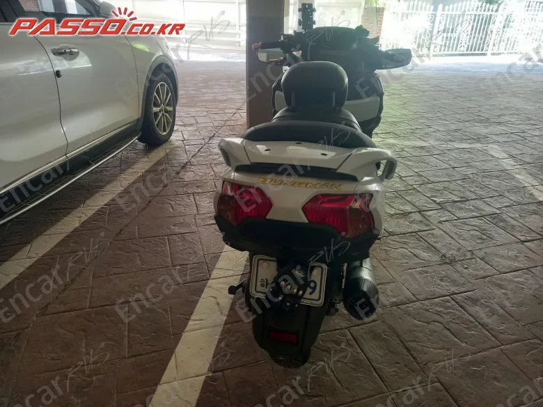 Suzuki Burgman 650 Executive - фото 2