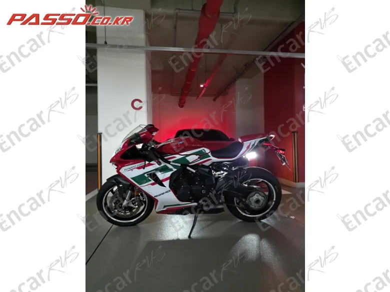 MV AGUSTA F3 800 - фото 1