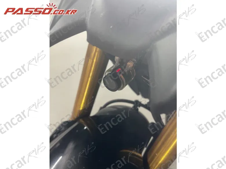 YAMAHA MT 09 SP - фото 4
