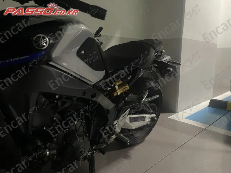 YAMAHA MT 09 SP - фото 6