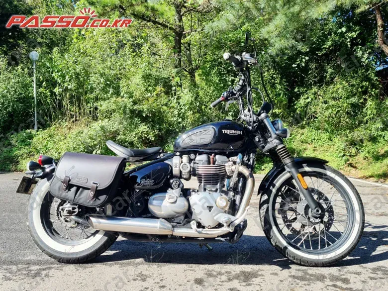Triumph Bonneville Bobber - фото 0