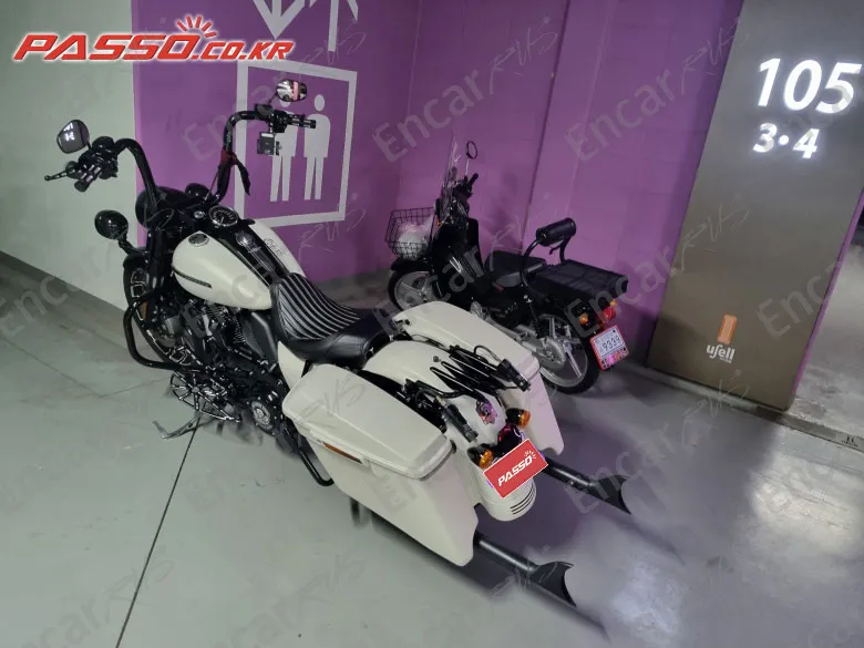 HARLEY-DAVIDSON ROAD KING SPECIAL - фото 2