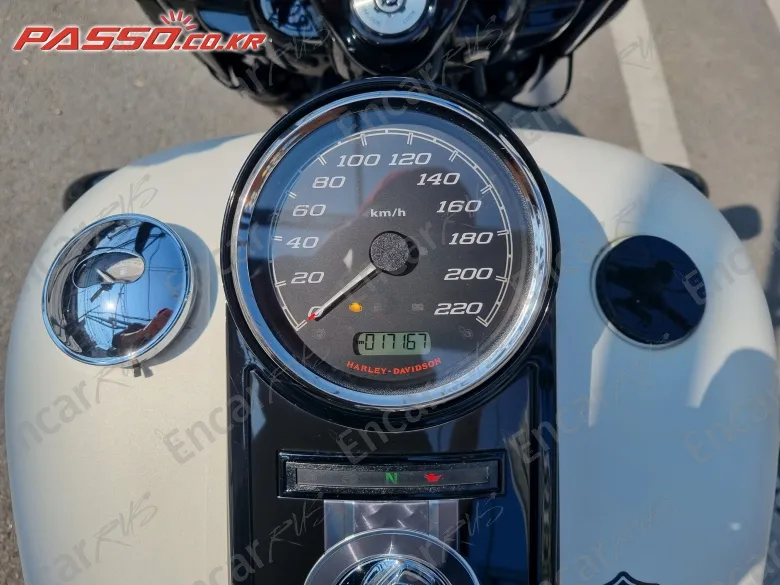 HARLEY-DAVIDSON ROAD KING SPECIAL - фото 3