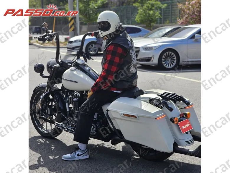 HARLEY-DAVIDSON ROAD KING SPECIAL - фото 5