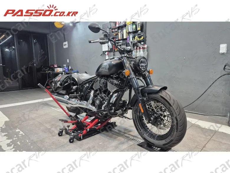 Indian Chief Bobber Dark Horse - фото 6