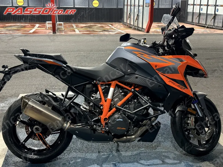 KTM 1290 SUPER DUKE GT - фото 0