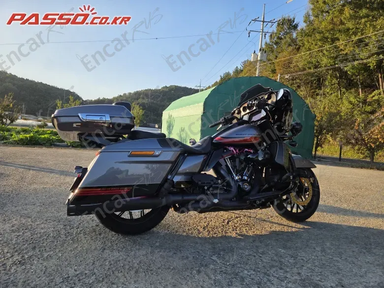 HARLEY-DAVIDSON FLHXSE - фото 0