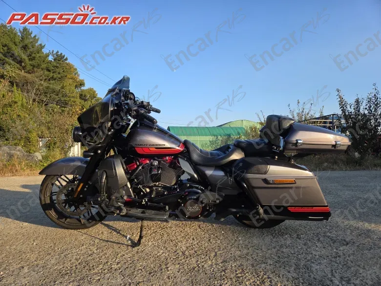 HARLEY-DAVIDSON FLHXSE - фото 1