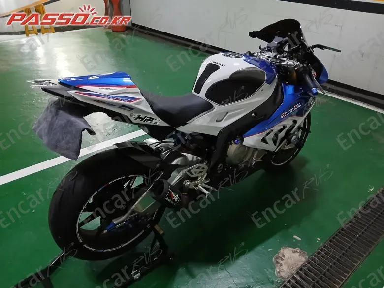 BMW S 1000 RR - фото 0