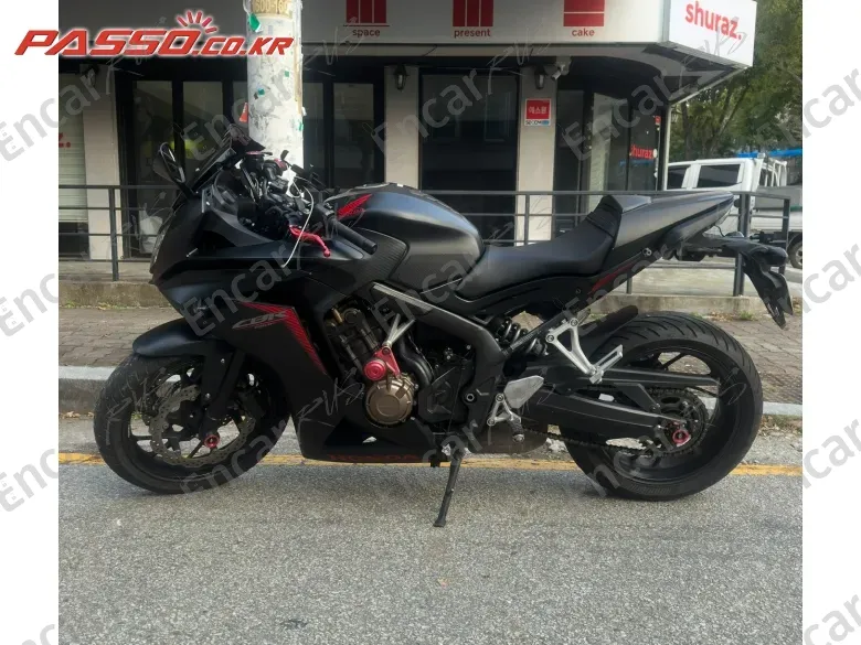 HONDA CBR 650 F - фото 1