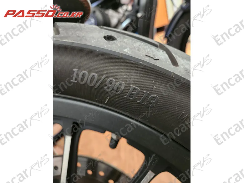 HARLEY-DAVIDSON XL 883 N - фото 5