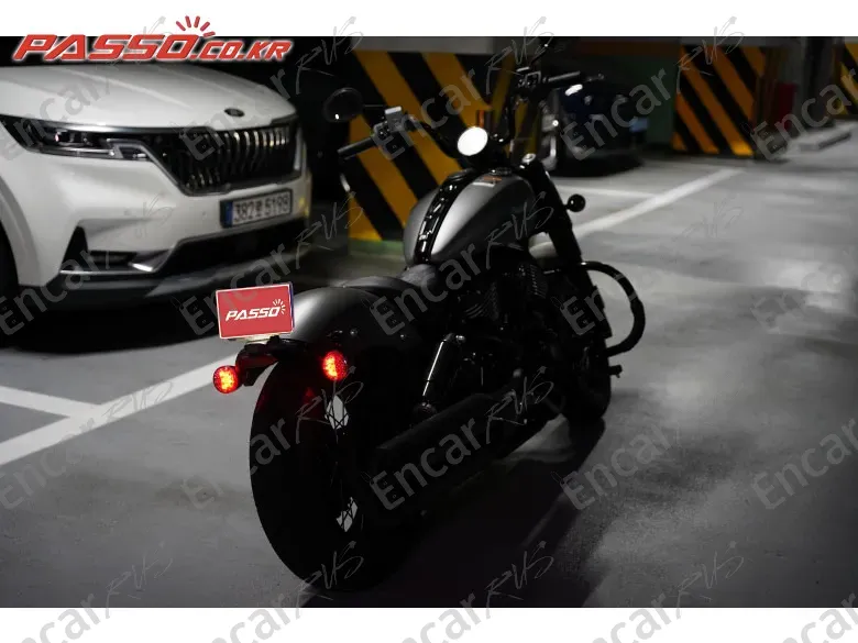 Indian Chief Bobber Dark Horse - фото 6