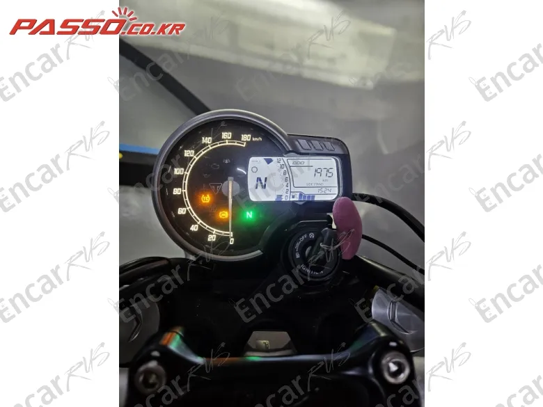 Triumph Speed 400 - фото 4