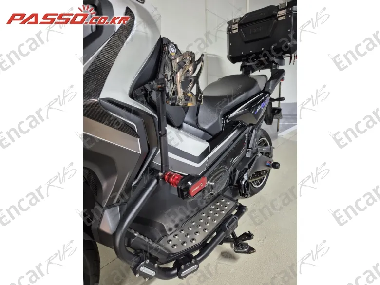 HONDA X ADV - фото 1