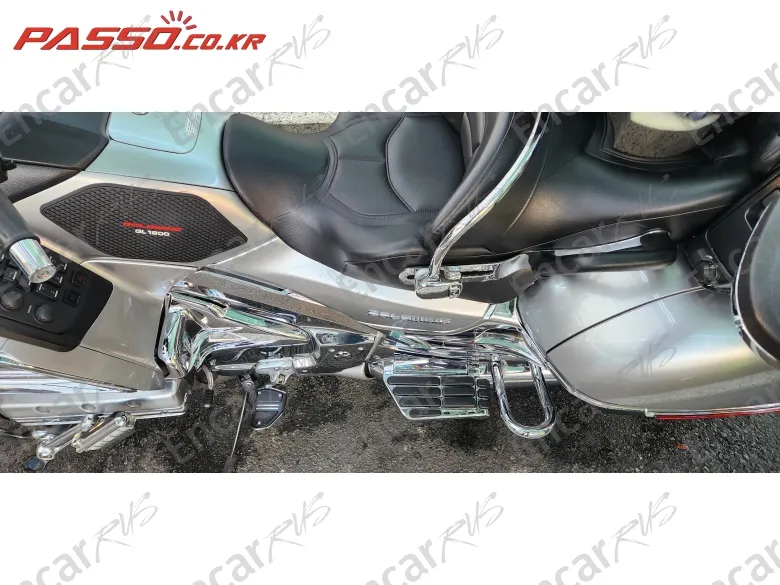 HONDA GOLDWING 1800 - фото 4