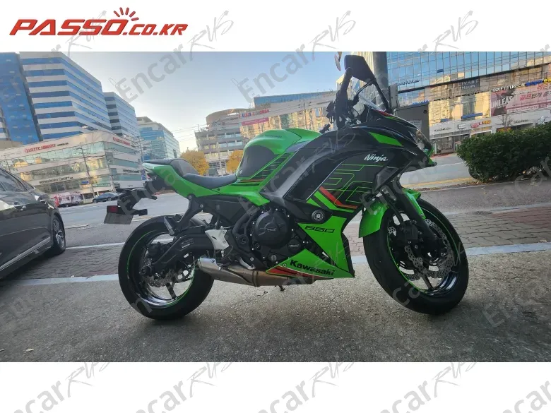Kawasaki Ninja 650 - фото 0